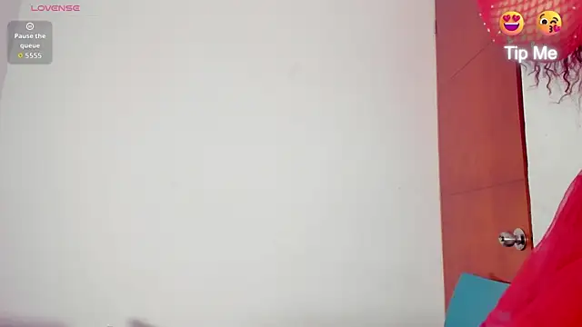 Zoey Donovan online show from 11/01/25, 08:22