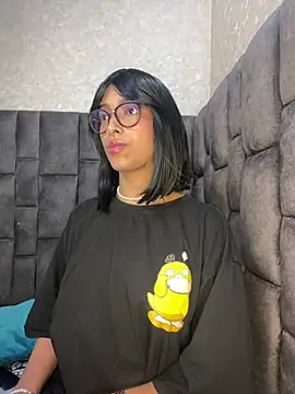 LollaByer online show from 03/02/25, 10:05