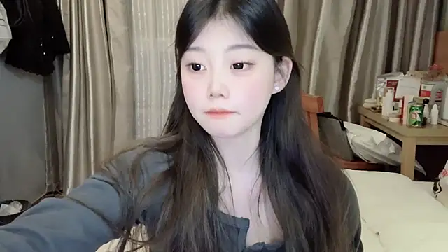 yangyang-1115 online show from 02/12/25, 12:12