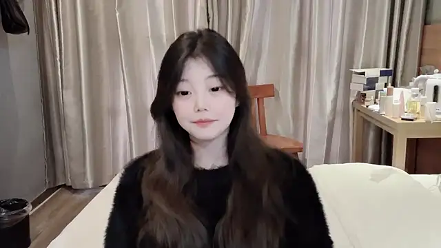 yangyang-1115 online show from 02/22/25, 09:45