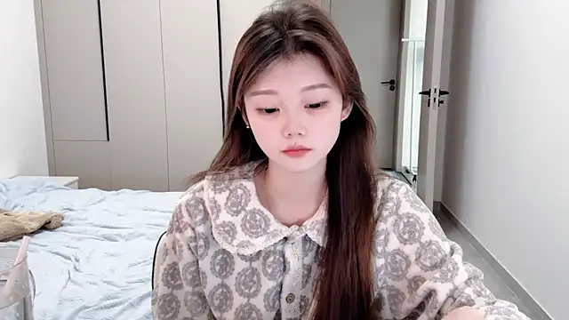 yangyang-1115 online show from 10/22/25, 05:08