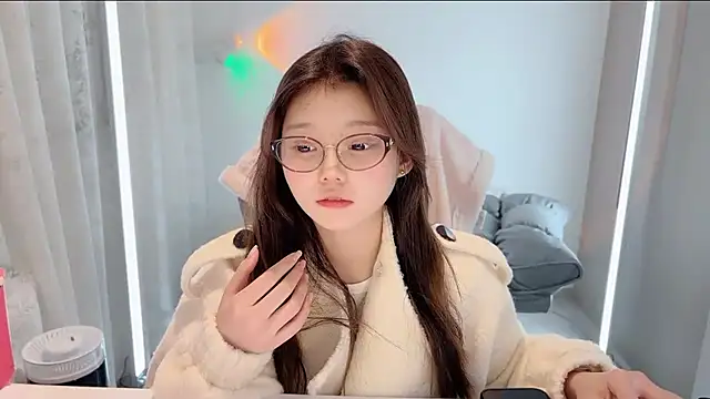 yangyang-1115 online show from 11/29/25, 04:59