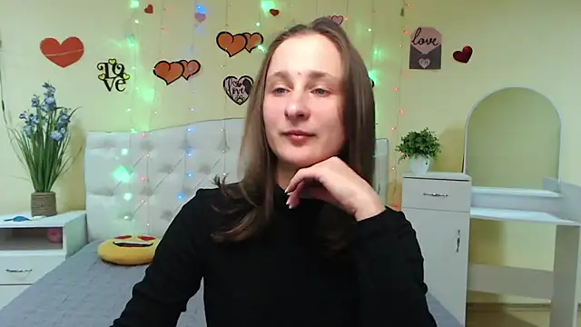 MichelLeee online show from 02/18/25, 12:17