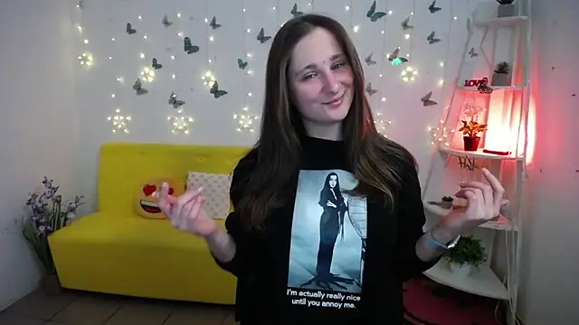 MichelLeee online show from 04/28/26, 11:37