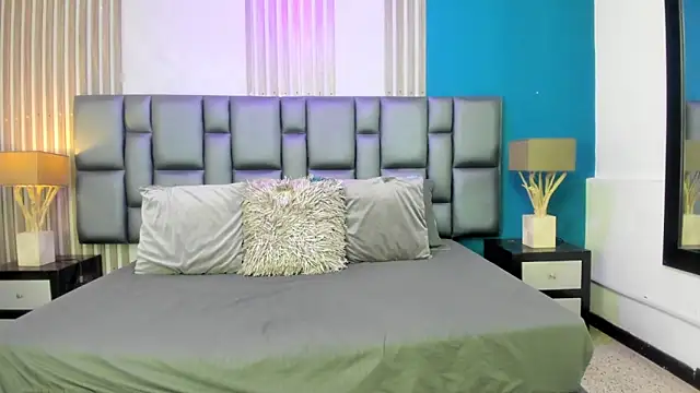 Snapshot of AshleyHill2 chatting on 02/22/25, 03:56 AshleyHill2 online show from 02/22/25, 03:56