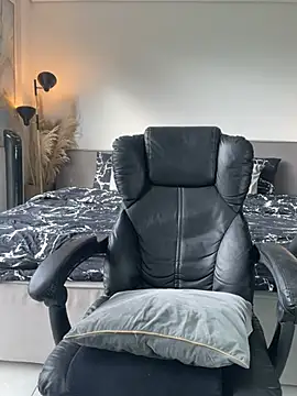 DimitriSullivan  online show from 01/14/26, 01:06