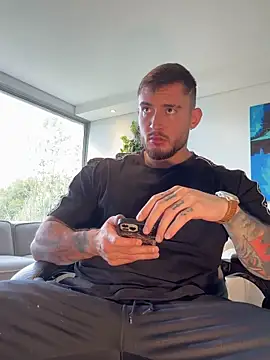 DimitriSullivan  online show from 04/14/26, 01:28