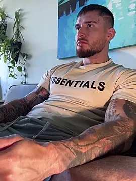 DimitriSullivan  online show from 04/23/26, 01:24