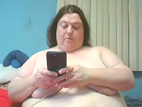 Honeybee2025 online show from 02/10/25, 07:49