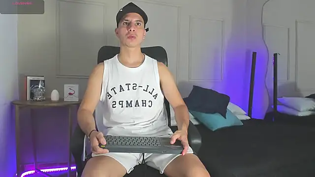 Snapshot of -Bruno-Bs chatting on 01/07/25, 09:57 -Bruno-Bs online show from 01/07/25, 09:57