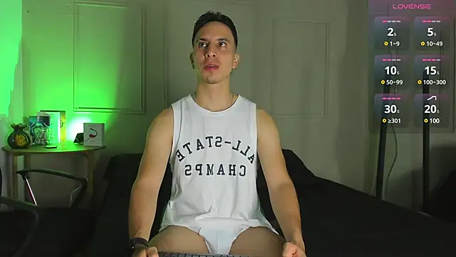 Snapshot of -Bruno-Bs chatting on 03/22/25, 12:35 -Bruno-Bs online show from 03/22/25, 12:35