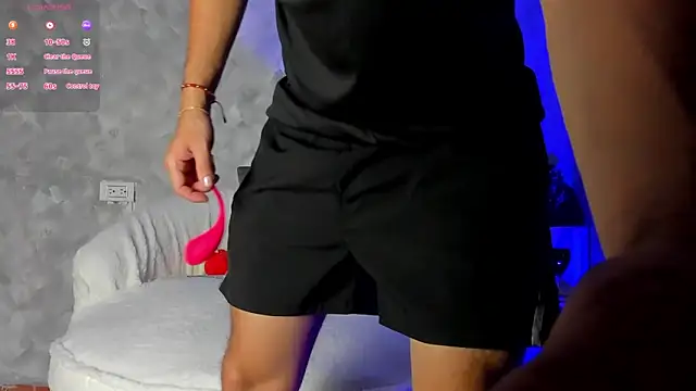 Snapshot of -Bruno-Bs chatting on 10/28/25, 09:28 -Bruno-Bs online show from 10/28/25, 09:28