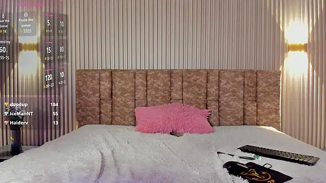 tiffany johnson11 online show from 02/14/25, 09:13