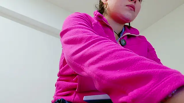 NeredaXxx online show from 02/18/26, 09:44