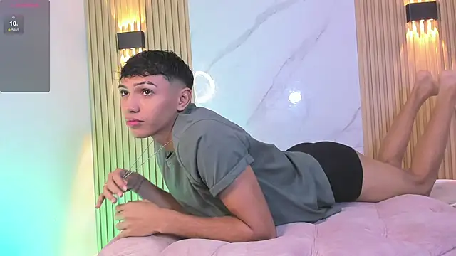 Snapshot of im_sebaslopez chatting on 01/16/25, 12:34 im sebaslopez online show from 01/16/25, 12:34