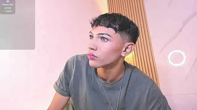Snapshot of im_sebaslopez chatting on 01/21/25, 03:15 im sebaslopez online show from 01/21/25, 03:15