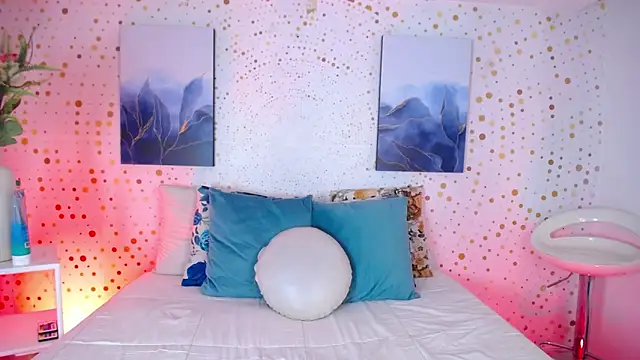 Aniie Doll online show from 02/10/26, 08:24