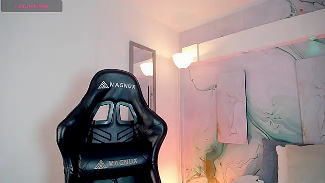 Aniie Doll online show from 03/11/26, 08:26