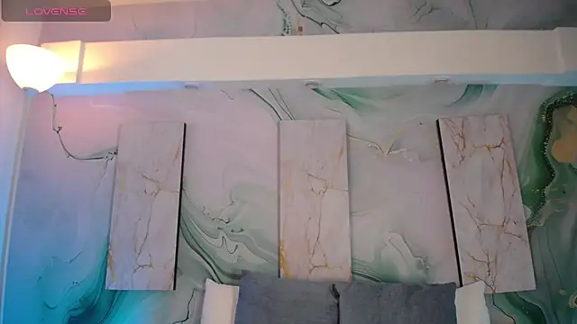 Aniie Doll online show from 03/18/26, 08:23