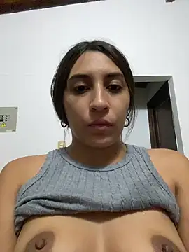 Snapshot of bigasssweet_2 chatting on 02/19/25, 03:50 bigasssweet 2 online show from 02/19/25, 03:50