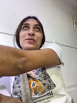 Snapshot of bigasssweet_2 chatting on 03/14/25, 09:00 bigasssweet 2 online show from 03/14/25, 09:00