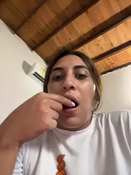 Snapshot of bigasssweet_2 chatting on 03/16/25, 09:26 bigasssweet 2 online show from 03/16/25, 09:26