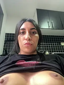 Snapshot of bigasssweet_2 chatting on 03/21/25, 07:57 bigasssweet 2 online show from 03/21/25, 07:57