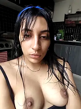 Snapshot of bigasssweet_2 chatting on 10/28/25, 06:32 bigasssweet 2 online show from 10/28/25, 06:32