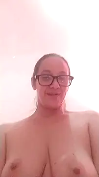 nicolle milf1978 online show from 09/16/25, 12:39