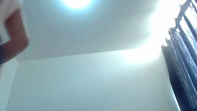 nicolle milf1978 online show from 12/18/25, 02:12