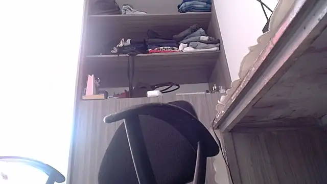 nicolle milf1978 online show from 06/03/26, 02:33
