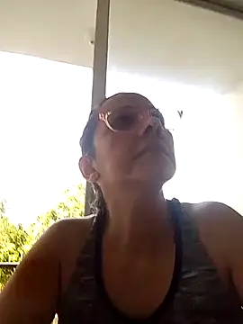 Snapshot of nicolle_milf1978 chatting on 07/18/26, 01:37 nicolle milf1978 online show from 07/18/26, 01:37