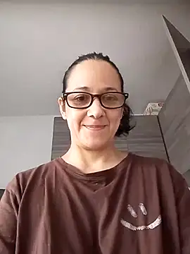 Snapshot of nicolle_milf1978 chatting on 07/19/26, 01:04 nicolle milf1978 online show from 07/19/26, 01:04