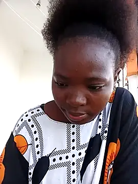 Snapshot of Darling-dee chatting on 01/17/25, 02:50 Darling-dee online show from 01/17/25, 02:50
