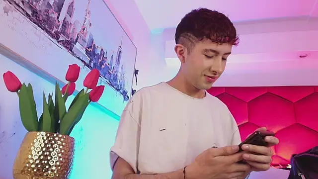 Noah Xitruxx online show from 12/03/25, 12:58