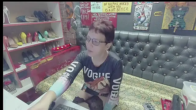 Lily4yourfun online show from 12/20/25, 07:37