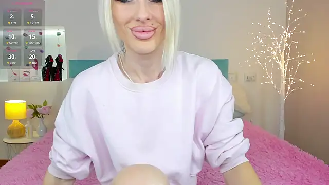 Lana kitty   online show from 01/30/25, 10:19