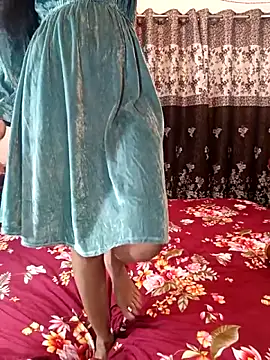 Cute-Bhavya online show from 09/26/25, 03:54