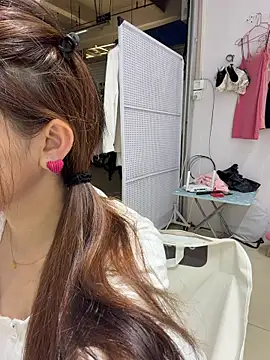 Selenaaaaa- online show from 04/07/26, 05:52