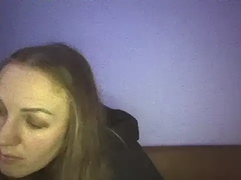 Snapshot of Milaniya261 chatting on 01/26/25, 01:31 Milaniya261 online show from 01/26/25, 01:31