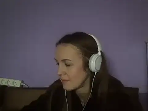 Snapshot of Milaniya261 chatting on 02/20/25, 04:07 Milaniya261 online show from 02/20/25, 04:07