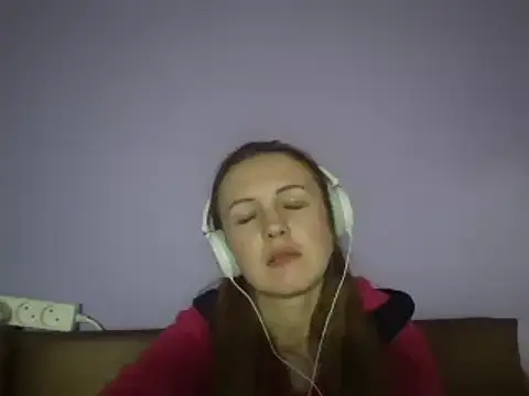 Snapshot of Milaniya261 chatting on 03/04/25, 04:06 Milaniya261 online show from 03/04/25, 04:06