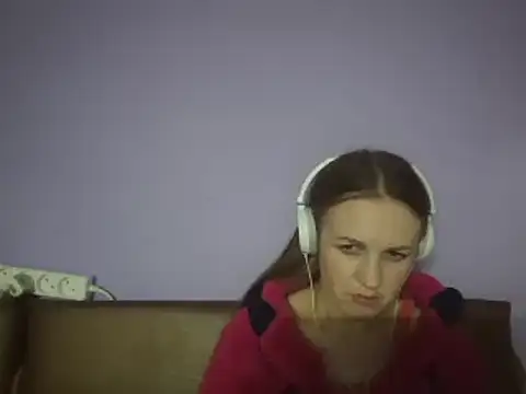 Snapshot of Milaniya261 chatting on 03/18/25, 03:53 Milaniya261 online show from 03/18/25, 03:53