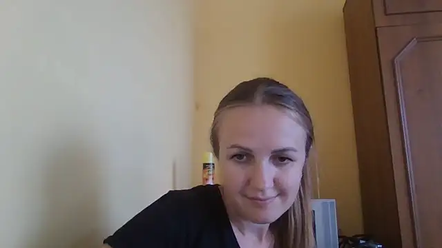 Snapshot of Milaniya261 chatting on 06/24/26, 10:47 Milaniya261 online show from 06/24/26, 10:47
