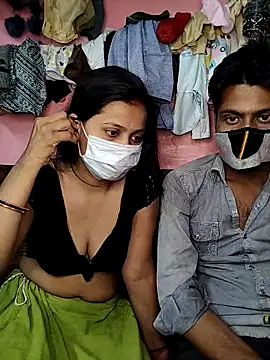 Snapshot of riyagupta5 chatting on 11/16/25, 05:07 riyagupta5 online show from 11/16/25, 05:07