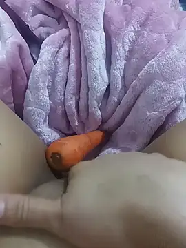 Snapshot of hayatsixi chatting on 02/11/25, 09:20 hayatsixi online show from 02/11/25, 09:20