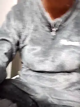 shalini fire online show from 11/17/25, 10:43