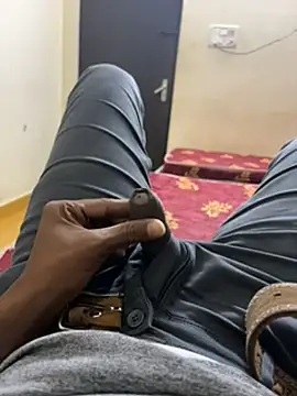 krishking1117 online show from 12/05/24, 09:06