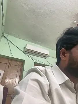 krishking1117 online show from 12/30/24, 08:54