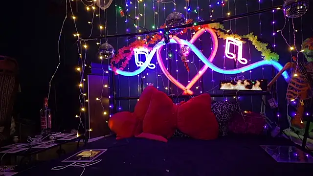 anonymouszN online show from 02/12/26, 09:43